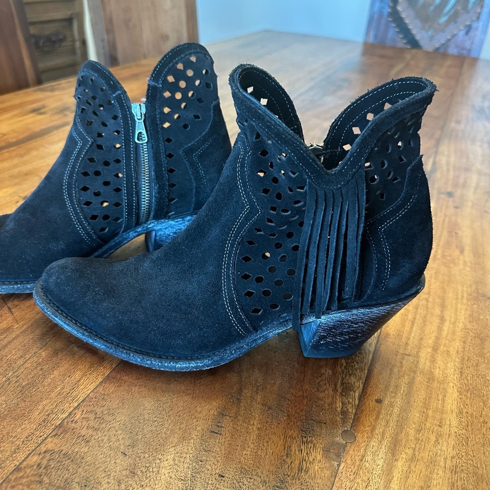 ☀️ SHYANNE Nicki Western Suede Fringed Ankle Boot